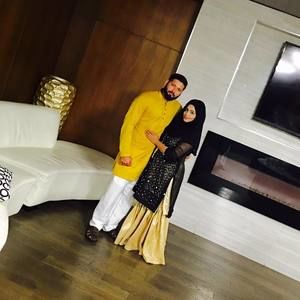 Meet your Posher, Aisha